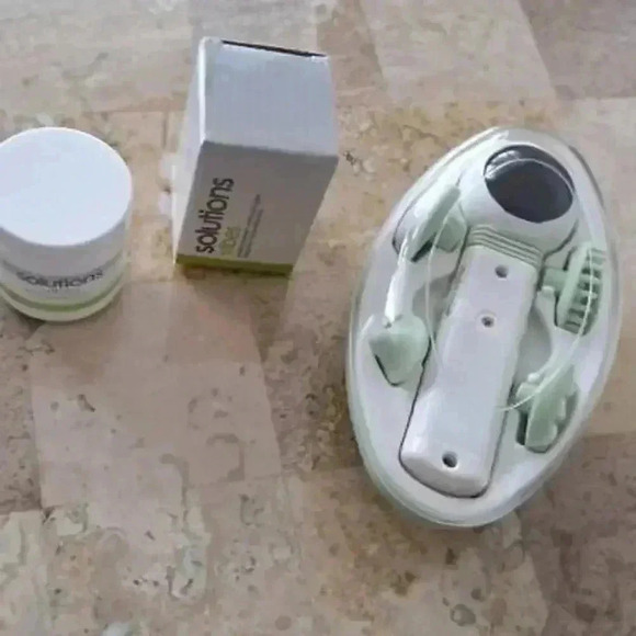 MASSAGE FACIAL Cleanser SET PLUS EXTRA CLEANSING PADS - Picture 1 of 4